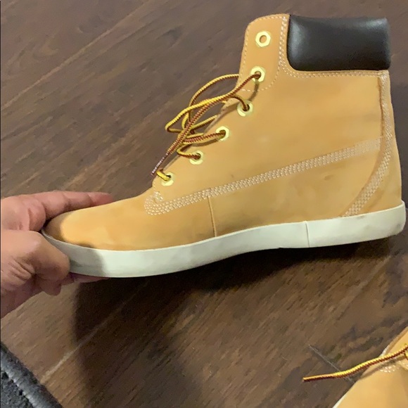 Timberland Boots for Women - Picture 6 of 8
